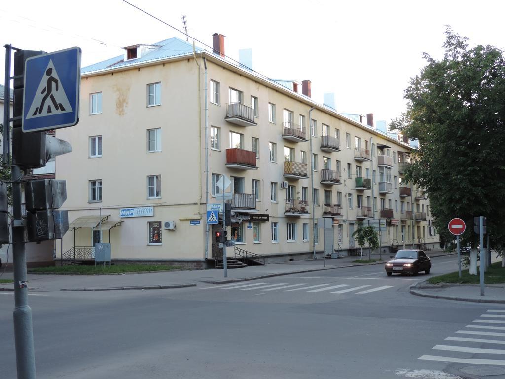 Apartments Vesna 大诺夫哥罗德 外观 照片
